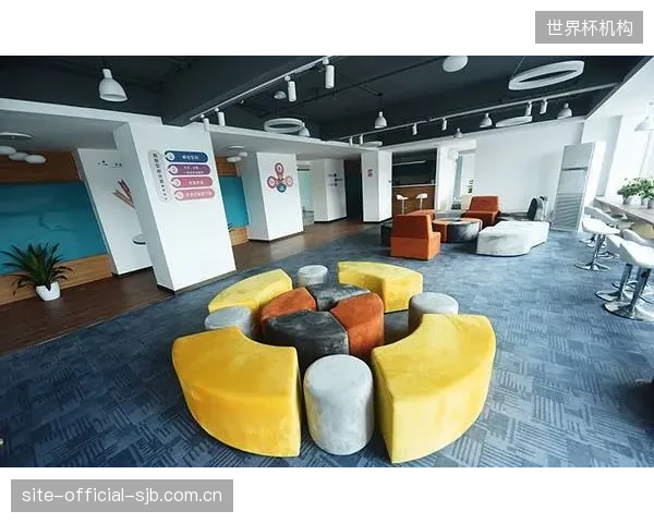 随着更多国际赛事的下沉，城市微更新体育设施的建设标准（如无障碍设计、环保认证）将加速与国际接轨